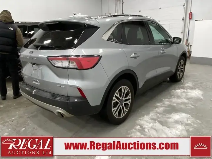Ford Escape 2021 photo 3