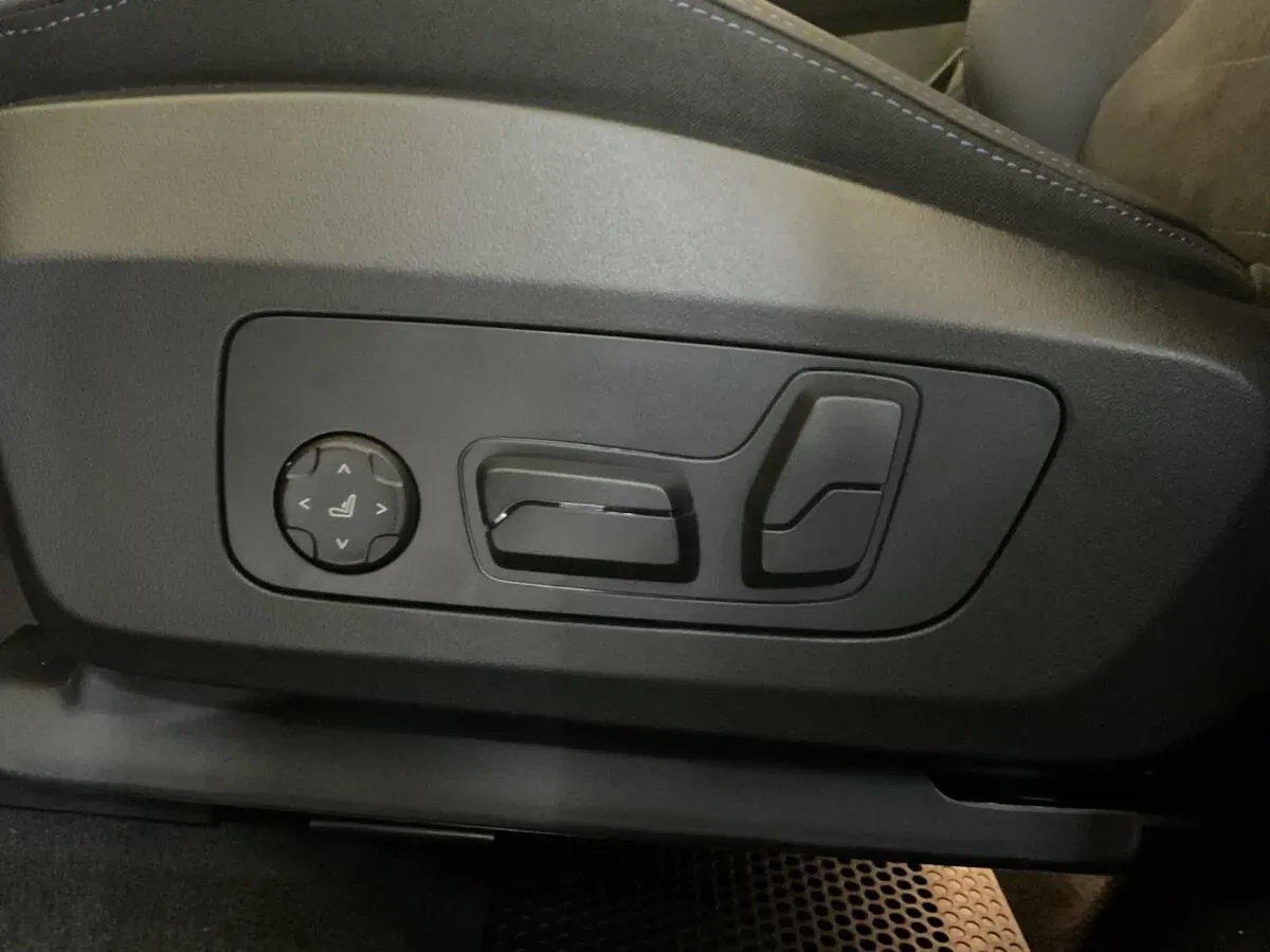 BMW X1 photo 3