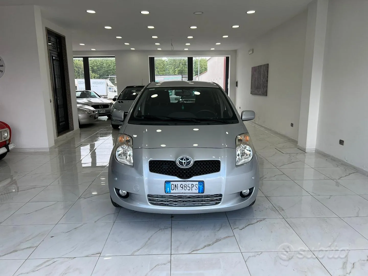 Toyota Yaris 2008 photo 2
