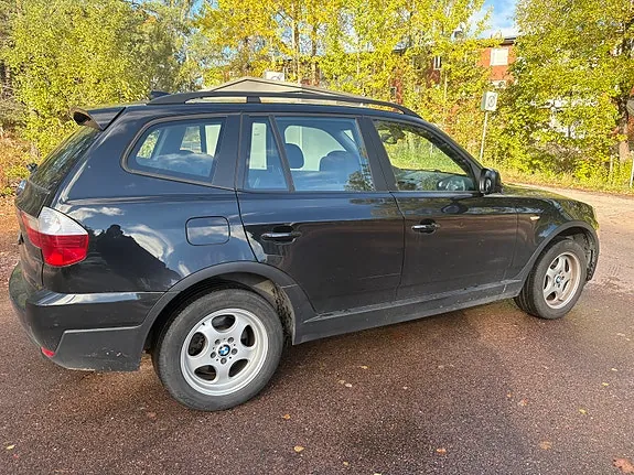BMW X3 2011 photo 3