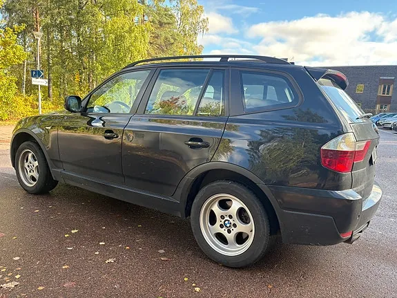 BMW X3 2011 photo 2