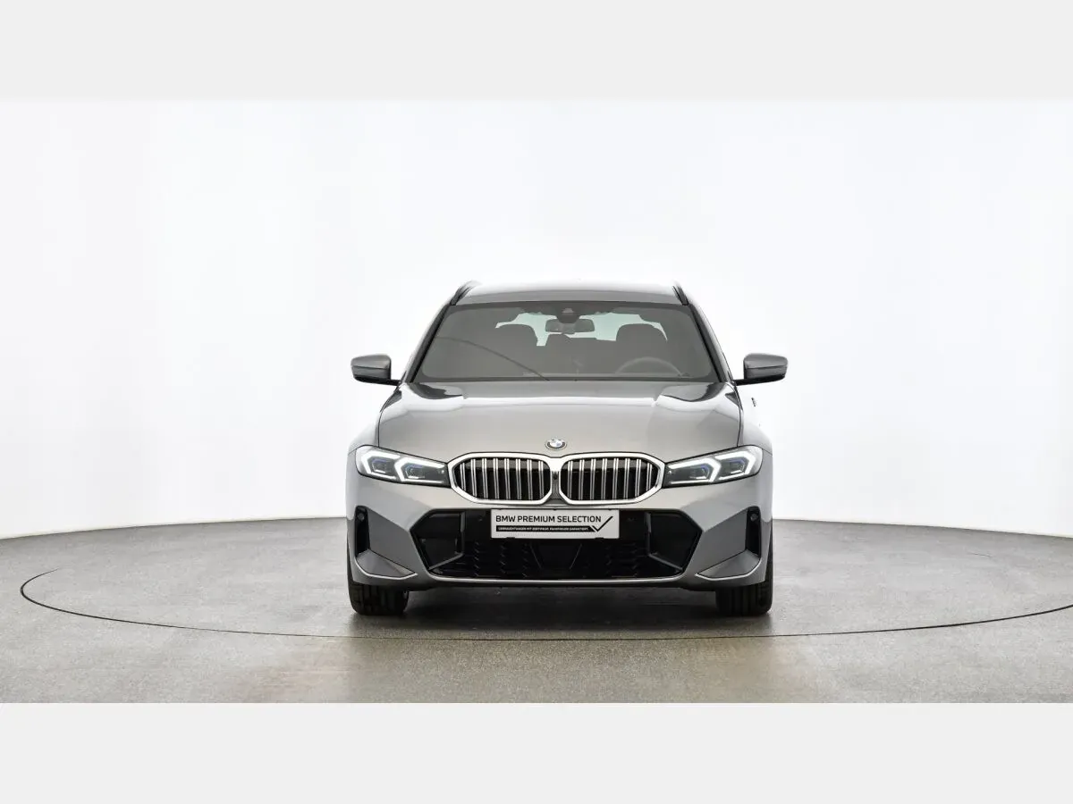 BMW 3 Series 2025 photo 2