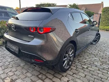 Mazda 3 2021 photo 2