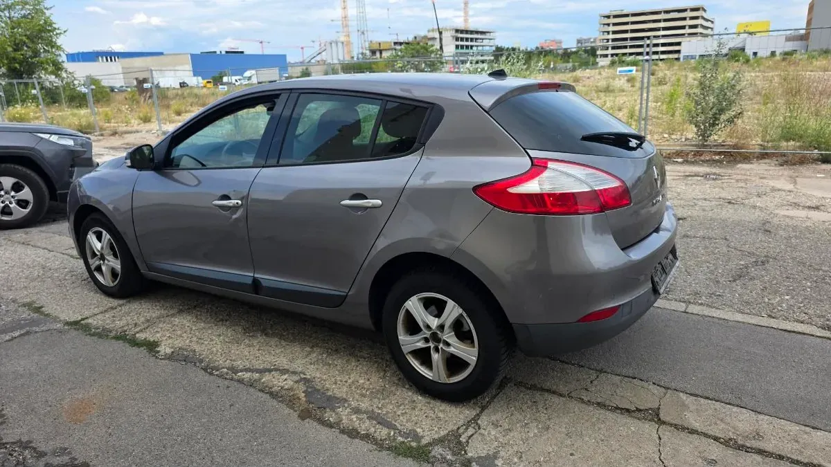 Renault Megane 2011 photo 3