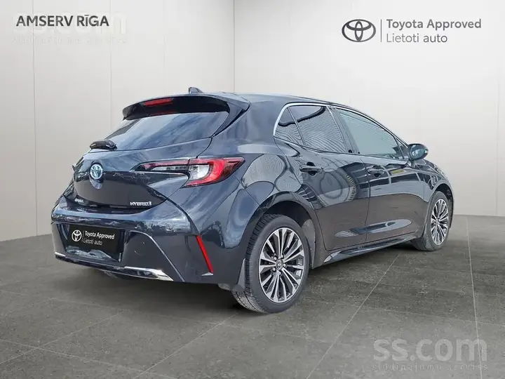 Toyota Corolla 2023 photo 2