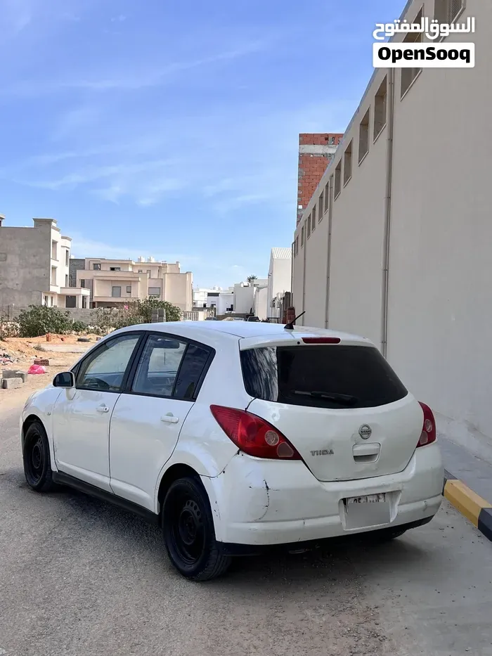 Nissan Tiida 2008 photo 4