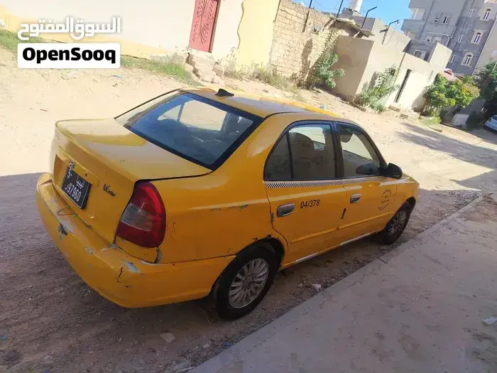 Hyundai Verna 2002 photo 2
