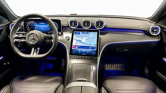 Mercedes-Benz C300 E 2026 photo 4