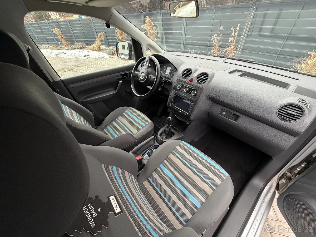 Volkswagen Caddy 2012 photo 5