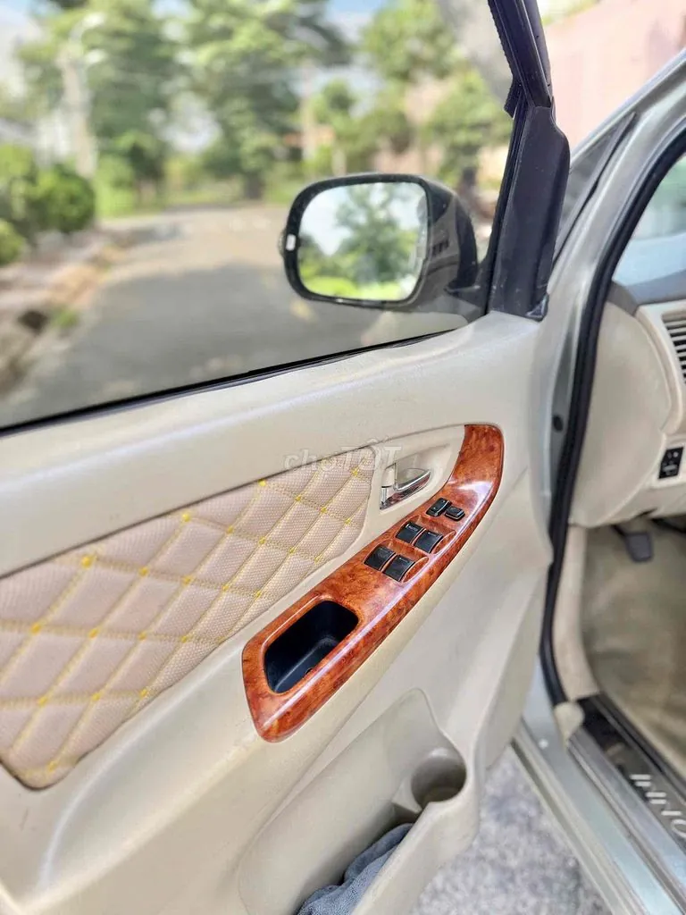 Toyota Innova 2008 photo 2