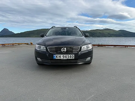 Volvo V70 2014 photo 2