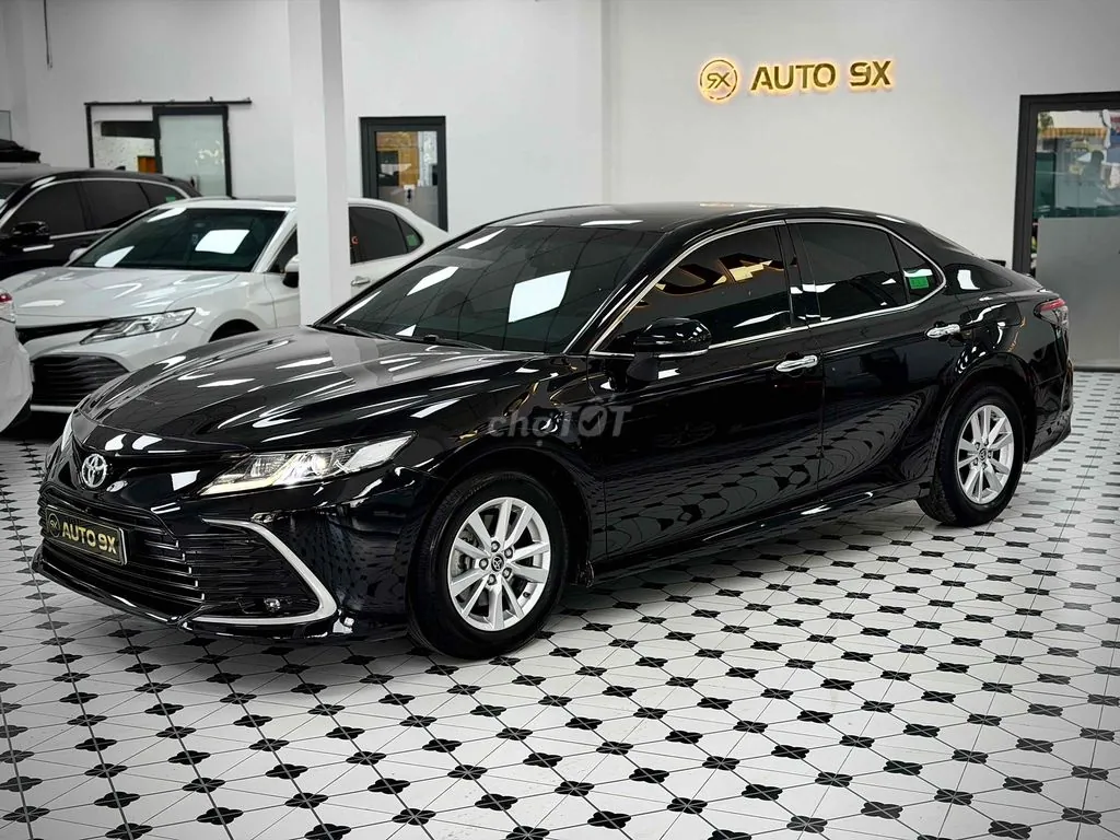 Toyota Camry 2022 photo 3