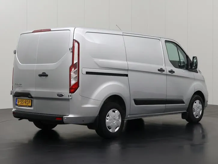 Ford Transit Custom 2023 photo 2