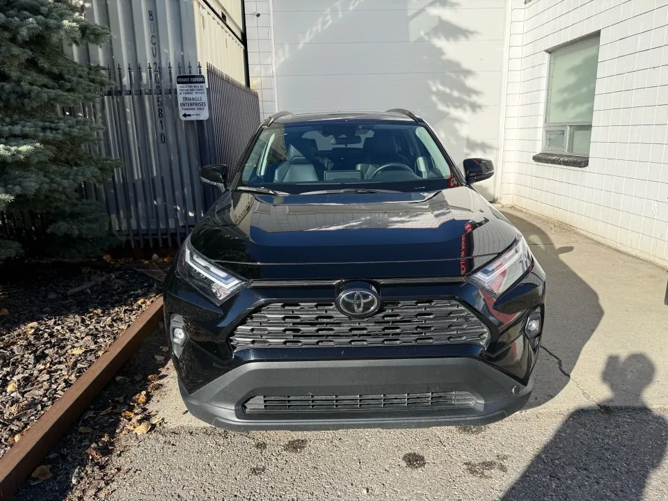 Toyota Rav4 2025 photo 2