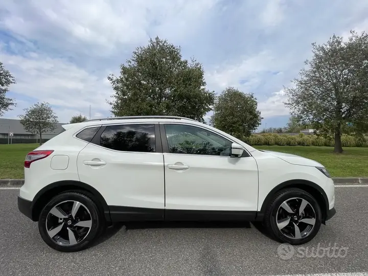 Nissan Qashqai 2015 photo 5