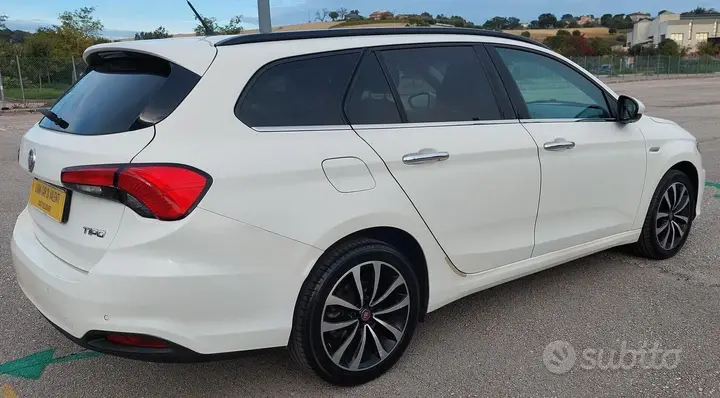 Fiat Tipo 2017 photo 2