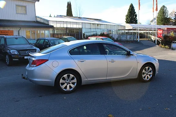 Opel Insignia 2011 photo 2