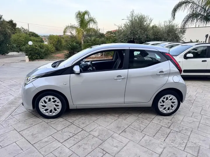 Toyota Aygo 2018 photo 2