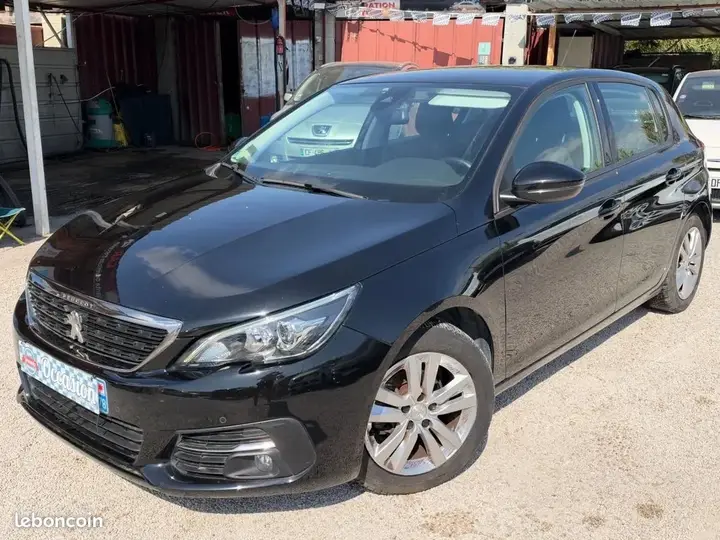 Peugeot 308 2020 photo 2