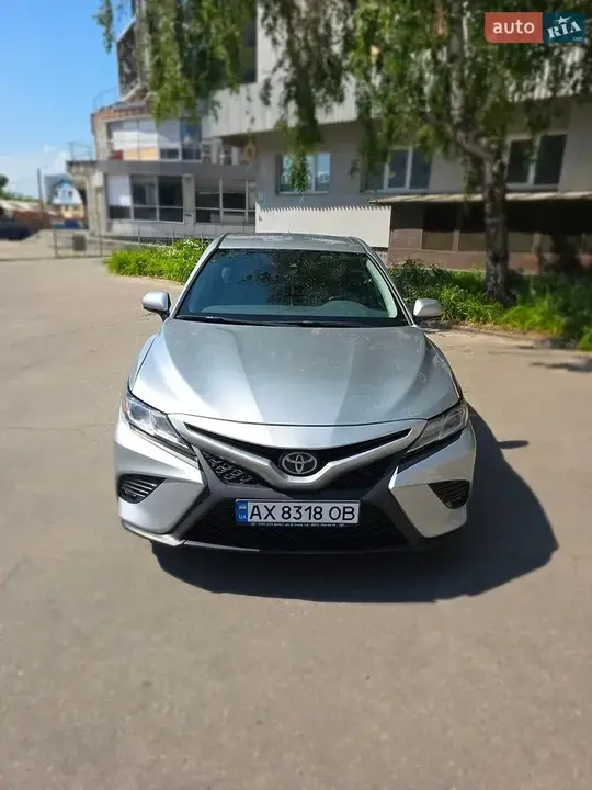 Toyota Camry 2019 photo 4