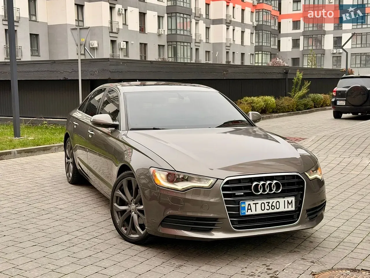 Audi A6 2012 photo 2