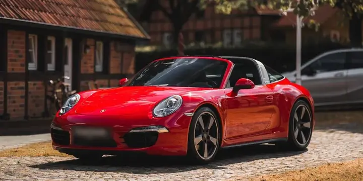 Porsche 911
