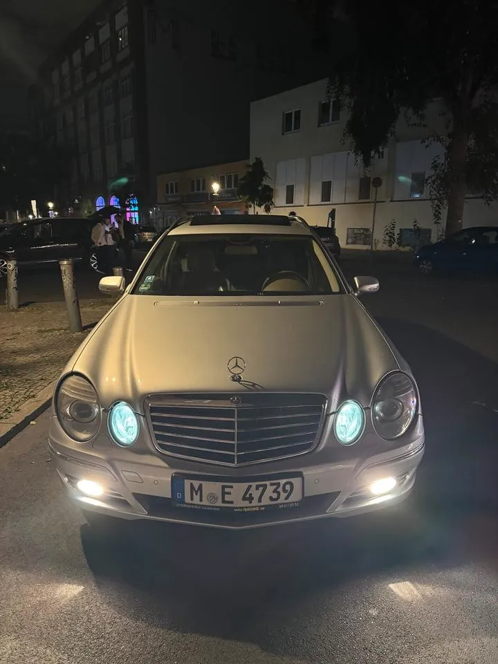 Mercedes-Benz E320
