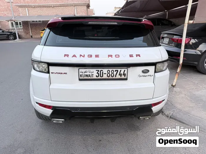 Land Rover Range Rover Evoque 2015 photo 2