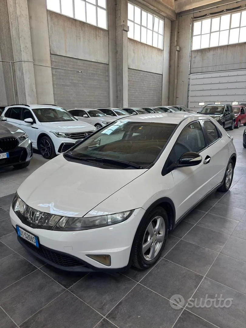 Honda Civic 2009 photo 2