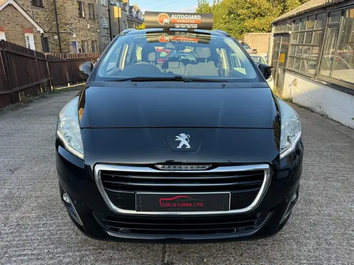 Peugeot 5008 2016 photo 3