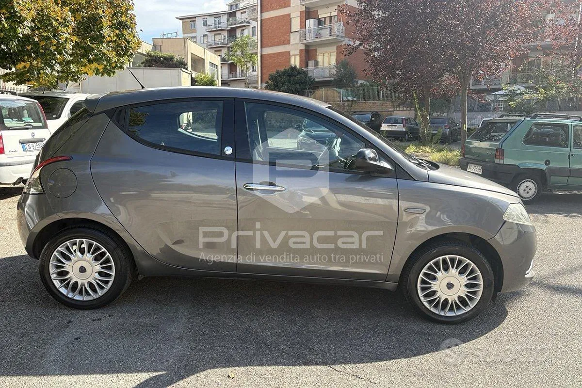 Lancia Ypsilon 2017 photo 5