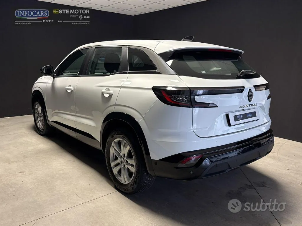 Renault Austral 2024 photo 2