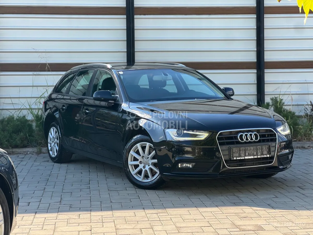 Audi A4 2012 photo 3