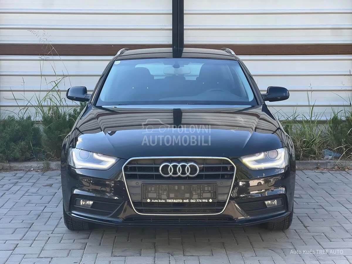 Audi A4 2012 photo 2