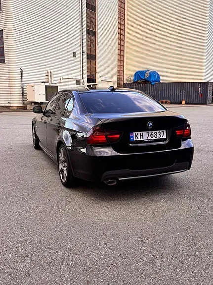BMW 316D 2011 photo 4