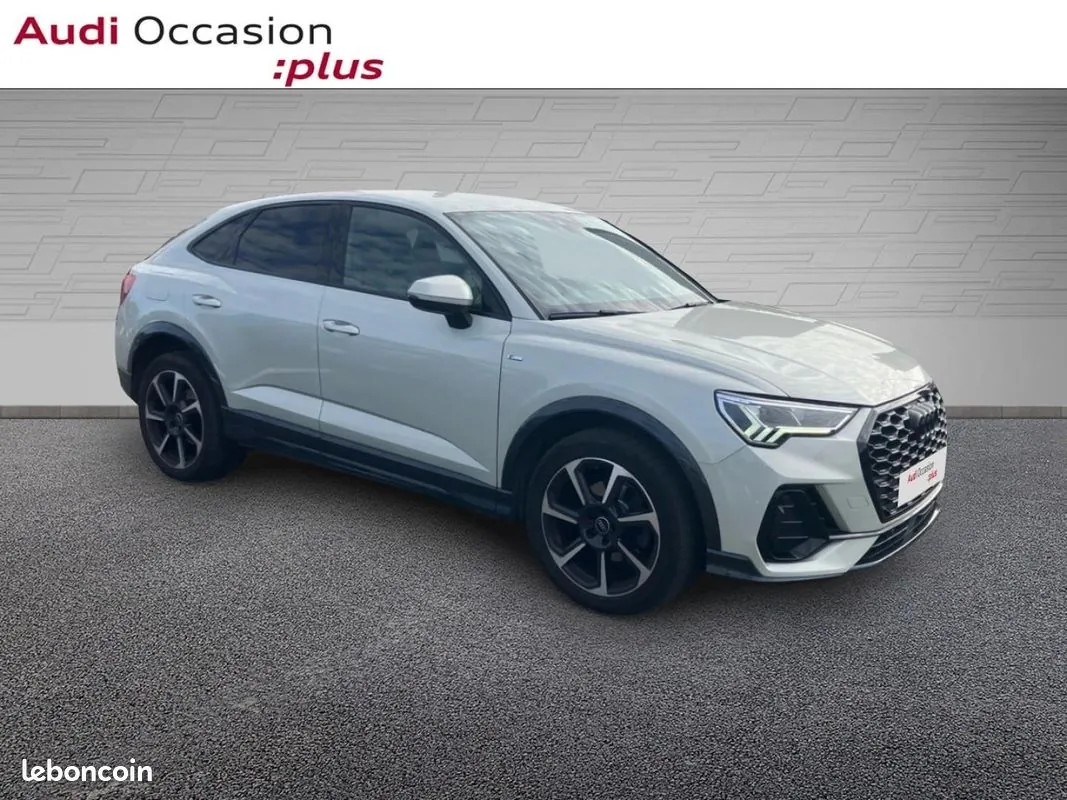 Audi Q3 2023 photo 4
