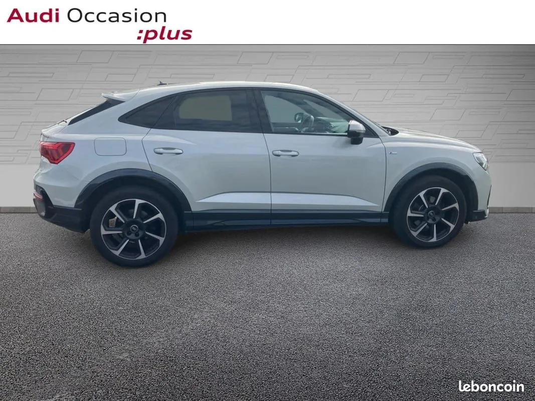 Audi Q3 2023 photo 5