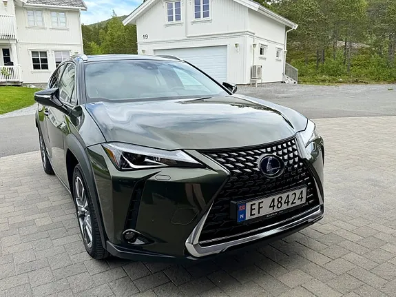 Lexus Ux300E 2023 photo 2