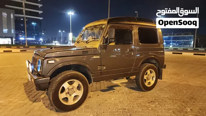 Suzuki Samurai 1985 photo 4