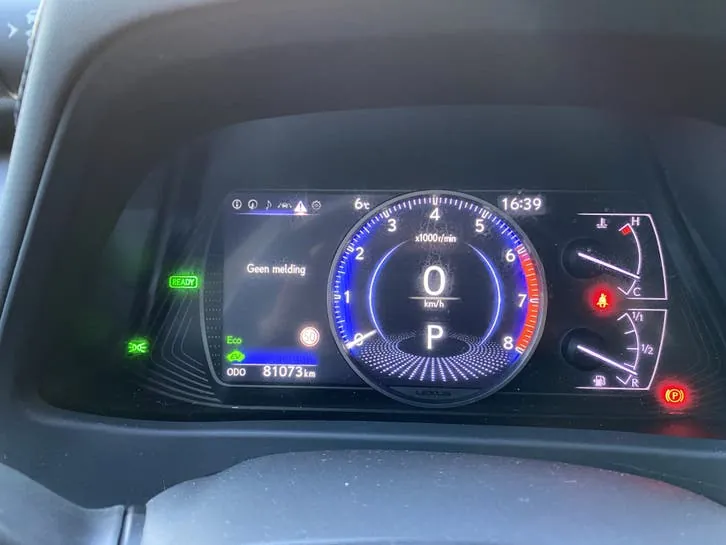 Lexus Ux 2019 photo 2