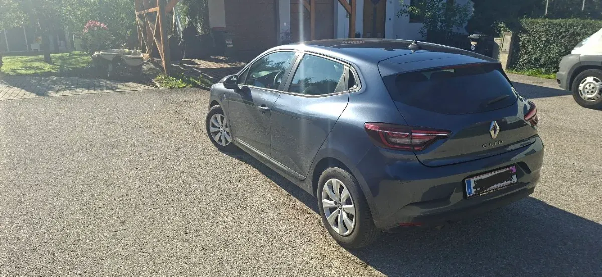 Renault Clio 2022 photo 3