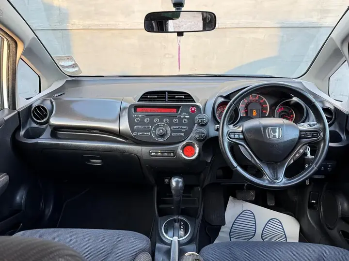 Honda Jazz 2013 photo 3