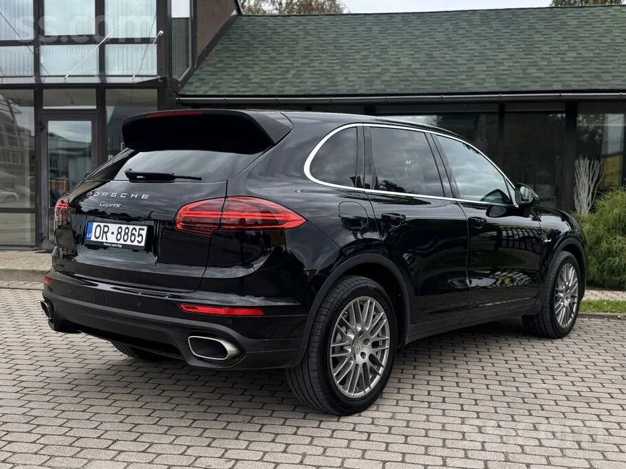 Porsche Cayenne 2016 photo 3
