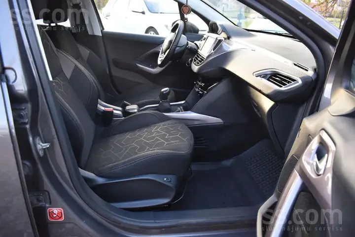 Peugeot 2008 2013 photo 5