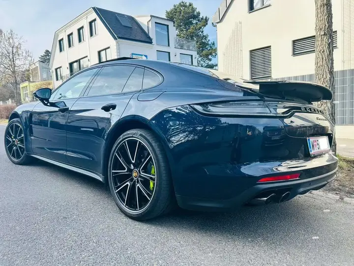Porsche Panamera 2022 photo 3