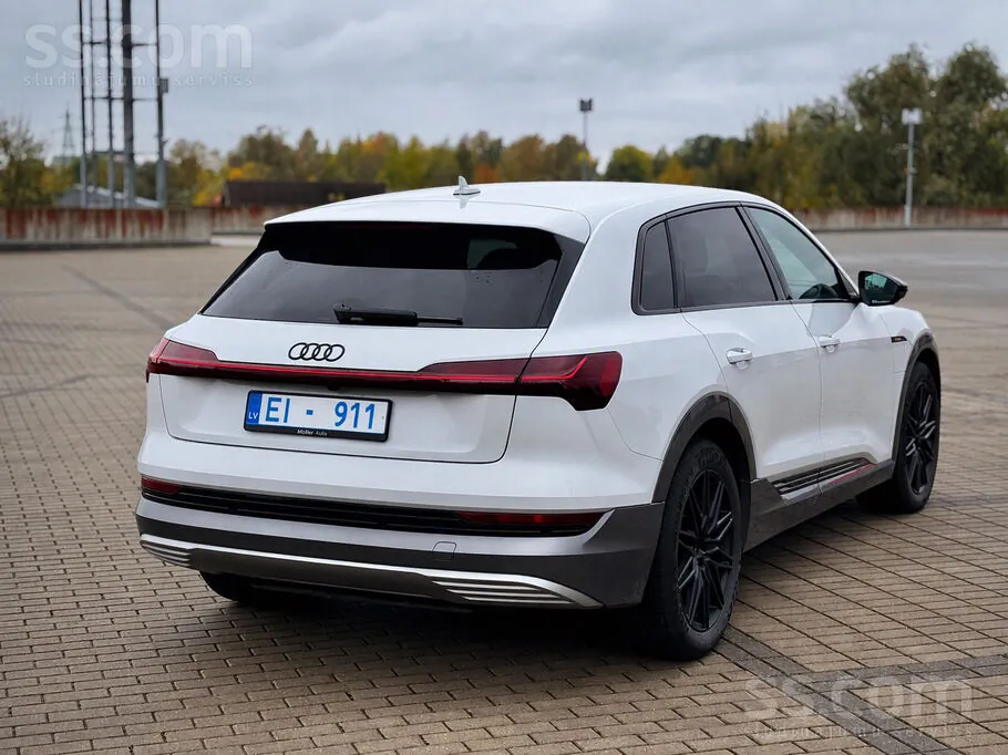 Audi E-Tron 2021 photo 3