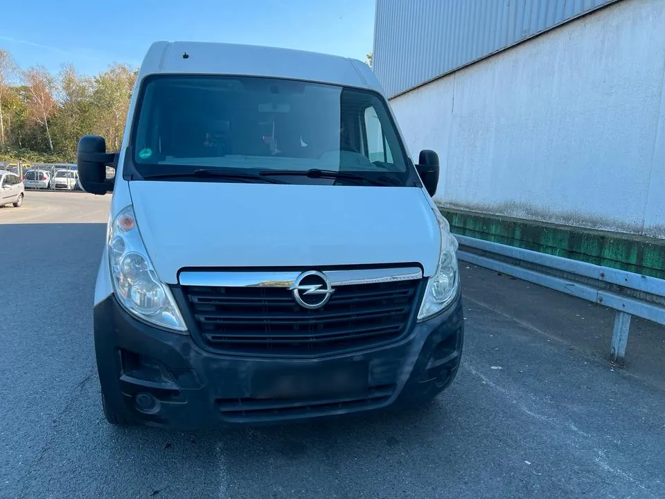 Opel Movano