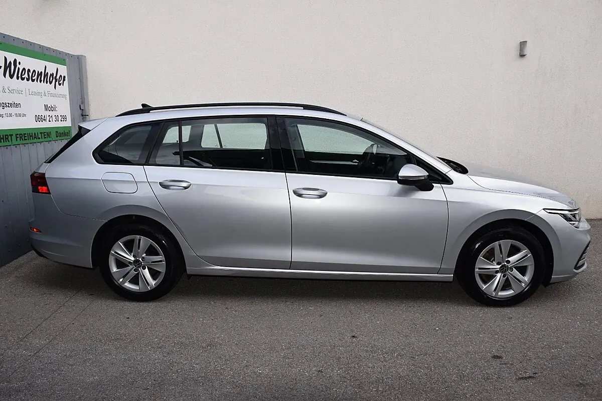 Volkswagen Golf 2022 photo 3