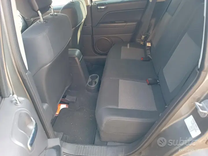 Jeep Compass 2012 photo 3