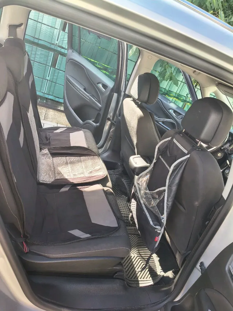Opel Zafira Tourer 2014 photo 3